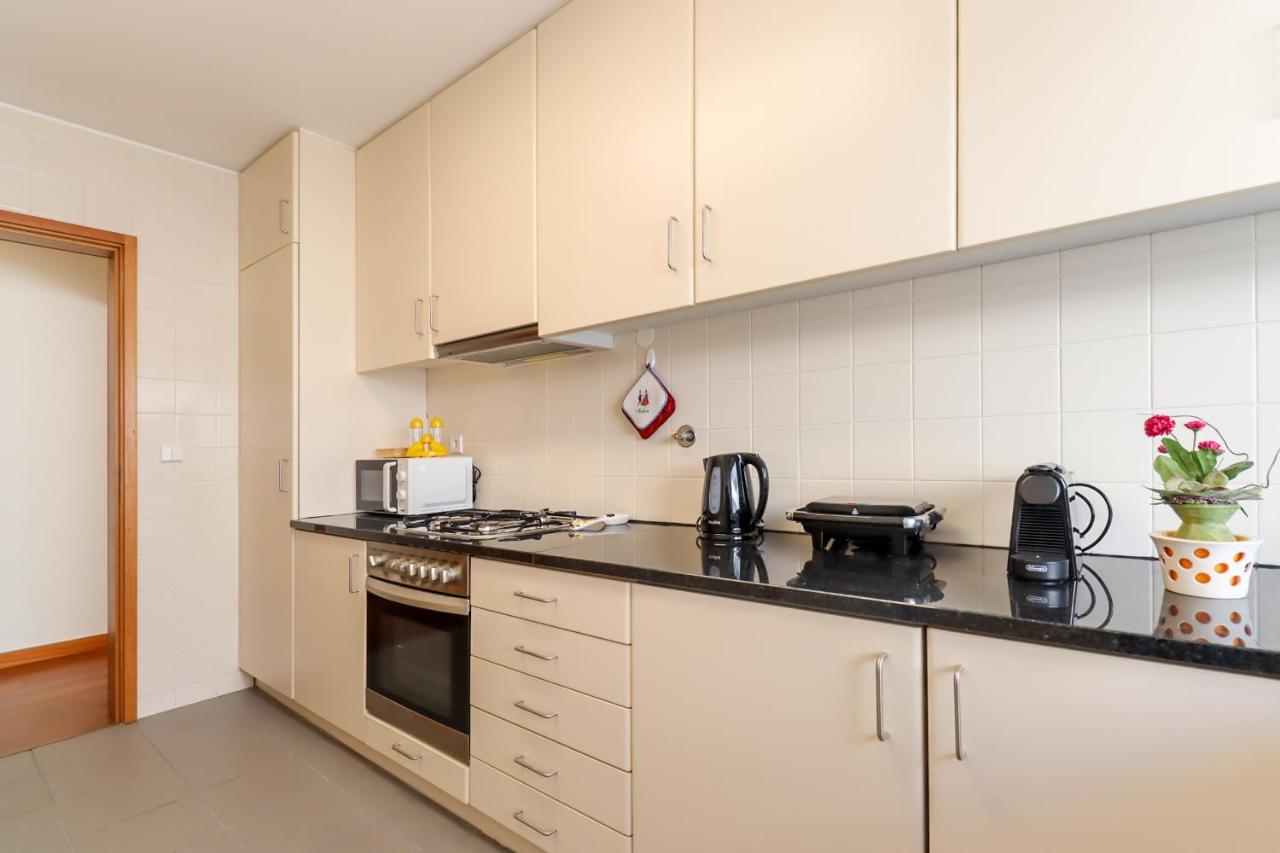 Sweet Living Viana - City Centre Apartment With Garage Viana do Castelo Bagian luar foto