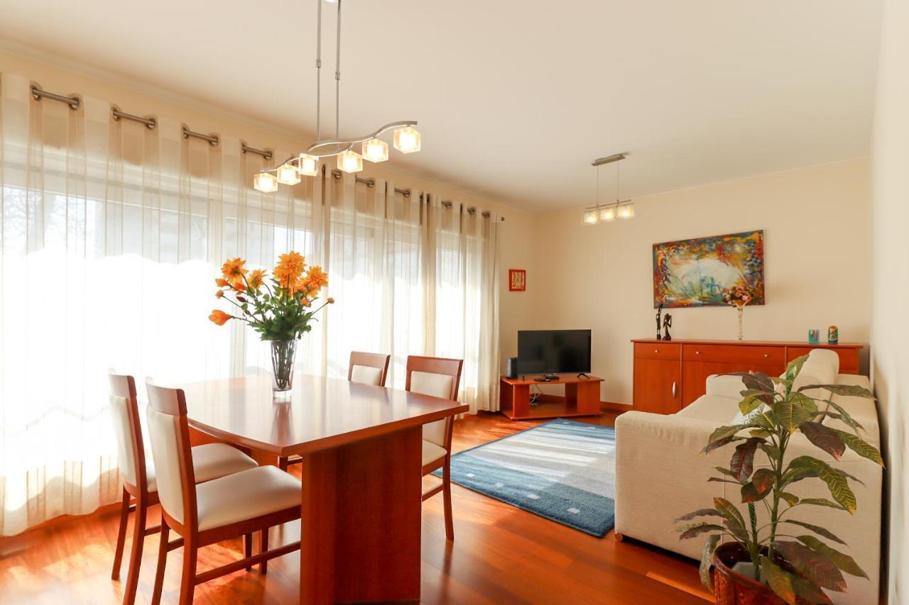 Sweet Living Viana - City Centre Apartment With Garage Viana do Castelo Bagian luar foto